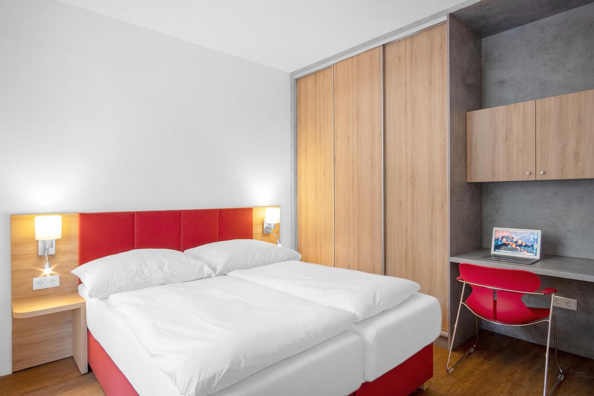 Szent Bernadett Csaladi Apartmanhaz Siófok Exterior foto